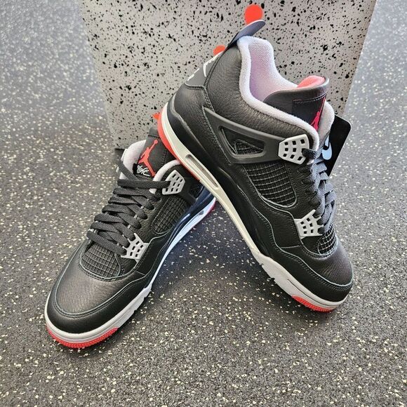Nike Air Jordan 4 Retro Bred Reimagined Size 10 Men’s FV5029-006 - Picture 5 of 8